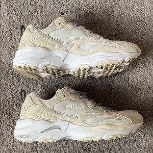 Beige Sneakers with Striped Laces
